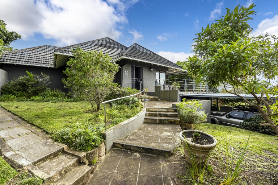4 Bedroom Property for Sale in Nahoon Beach Eastern Cape